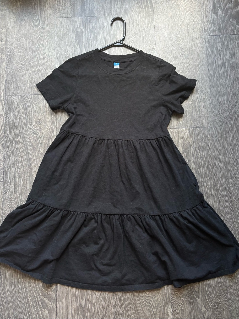 Old Navy Women’s Black Short-Sleeve Tiered Baby Doll Dress